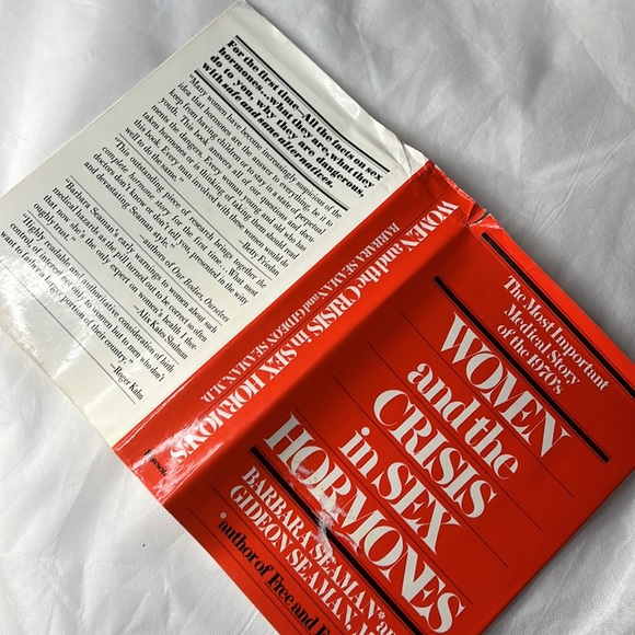 WOMEN AND THE CRISIS IN SEX HORMONES BY BARBARA & GIDEON SEAMAN BARD OVER BOOK - Picture 7 of 17